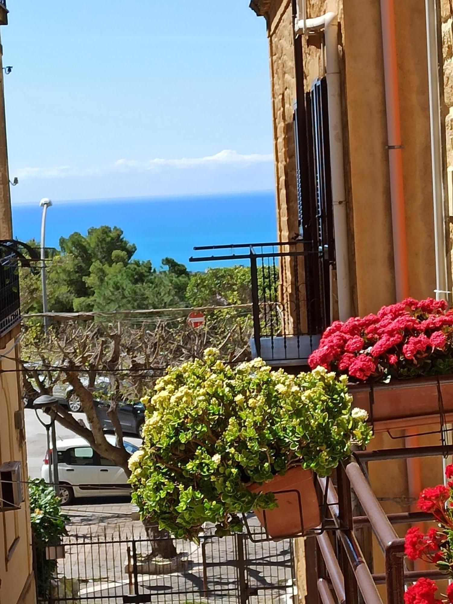 B&B Le 4 Stagioni Sul Viale, Belvedere Di Agrigento Exterior foto
